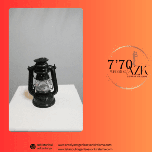 Antalya kiralık siyah fener dekorasyon objesi ve stüdyo çekim aksesuarı